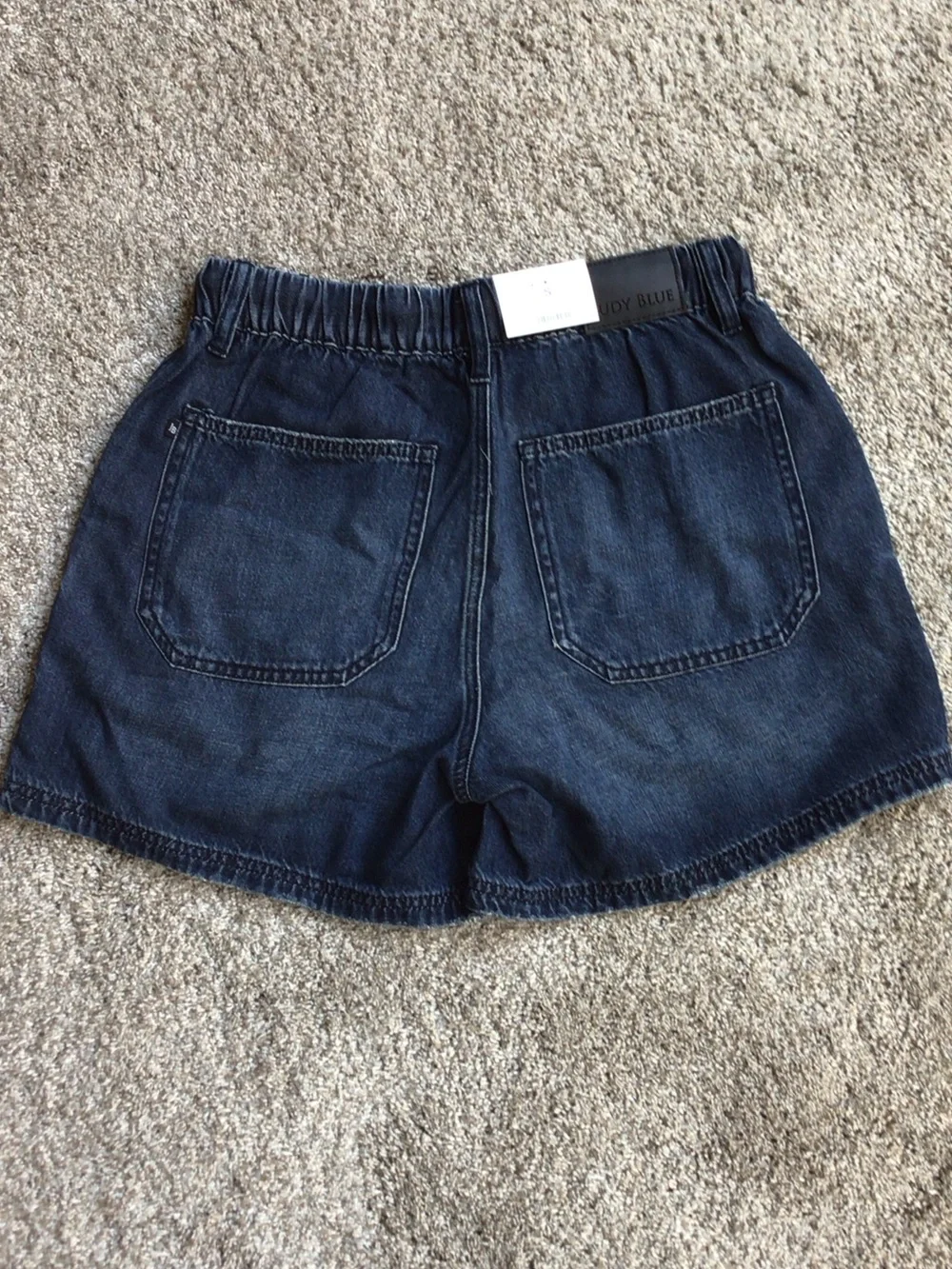 JUDY BLUE BAGGY SHORTS - SMALL NWT